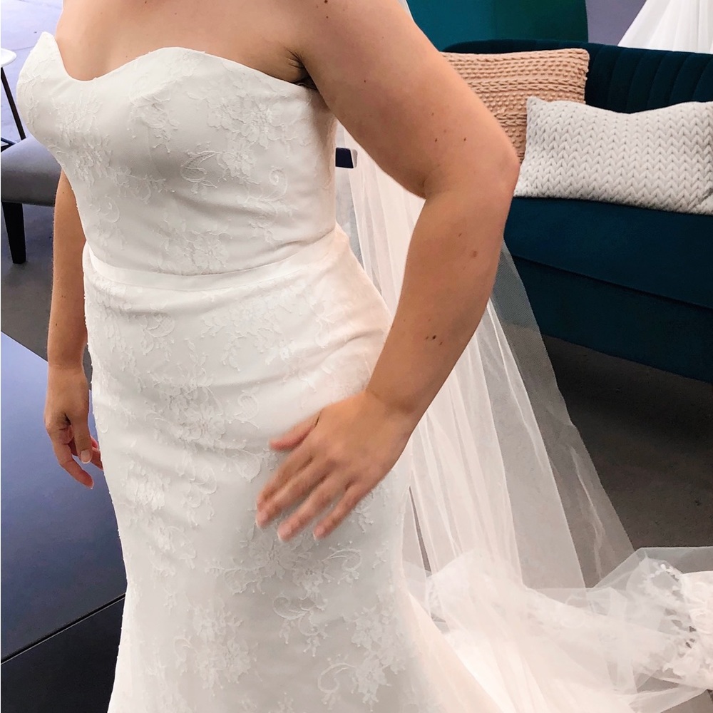 Ivory Lace Strapless Wedding Dress - NWT - Picture 16 of 16